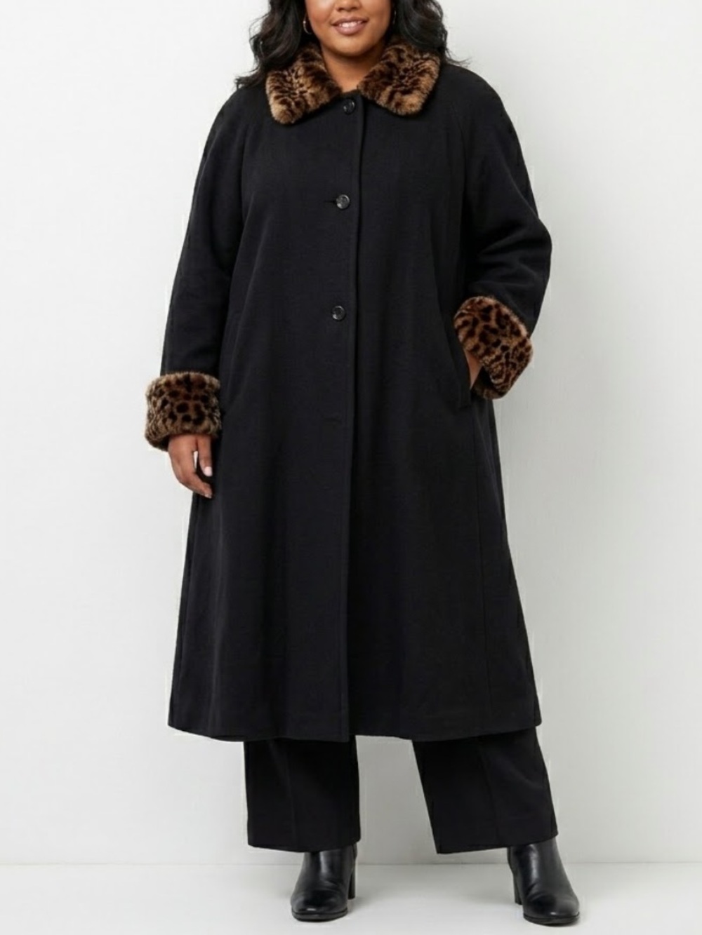 Vintage Women’s Plus 1X Black Animal Print Faux Fur 90s Long Wool Overcoat